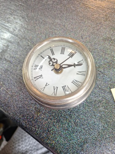 Vintage massive Messing runde Zeitmesser Uhr - Bild 11 von 11