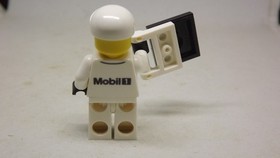 LEGO Speed Champions - McLaren Mercedes Pit Stop (75911) NEAR-COMPLETE