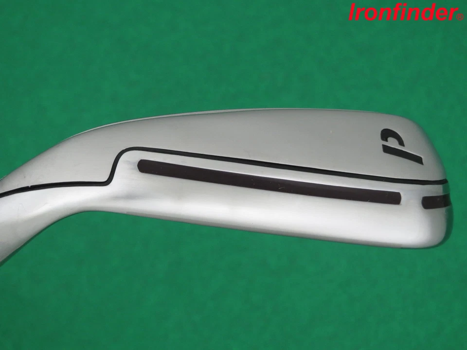 Adams idea Velocity Slot Tech PW Pitching Wedge Graphite Regular Shaft Mens RH - Image 3 of 4