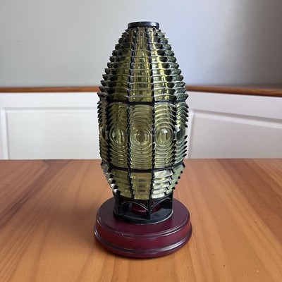 Harbour Lights Fresnel Lens Lamp Second Order #665 2003 For Young & Associates