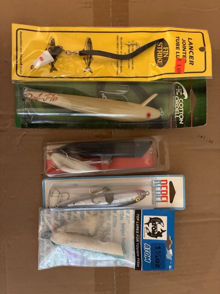 Lote 5 MEZCLADOS Nuevos Señuelos de Pesca Surf Lubina Raya Pez Azul Señuelo Pez Débil Foto 2 de 4