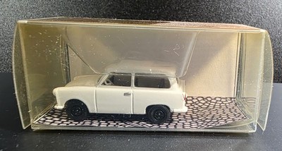 Hädl 222005-01 - Trabant P50 Kombi weiß - H0 1:87 - neu
