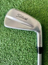 Titleist T250 4 Eisen Stiff