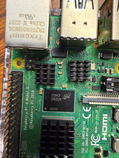 Raspberry Pi 4 Model B 4GB w/ Clear Case, cooling fan & 64gb sd