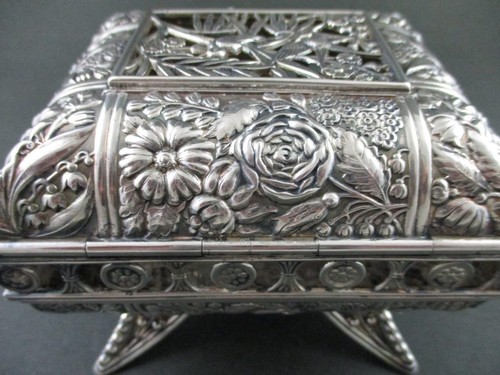 JEWELRY BOX - Antique PAIRPOINT Quad Silver - Repousse Flowers, Openwork, BIRDS! - Picture 4 of 17