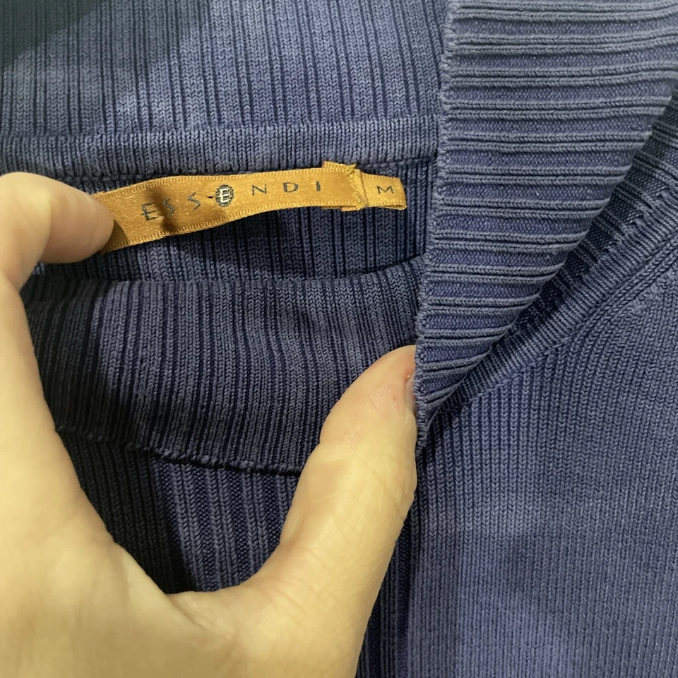 Pre-Owned Women’s Essendi Silk Sleeveless Shirt Size M - Image 2 of 4