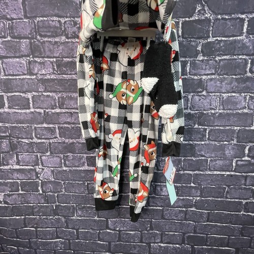 Rudolph Small 6/6x Reindeer Santa Pajamas & Fluffy Socks PJ Set Check Pattern - Picture 9 of 12