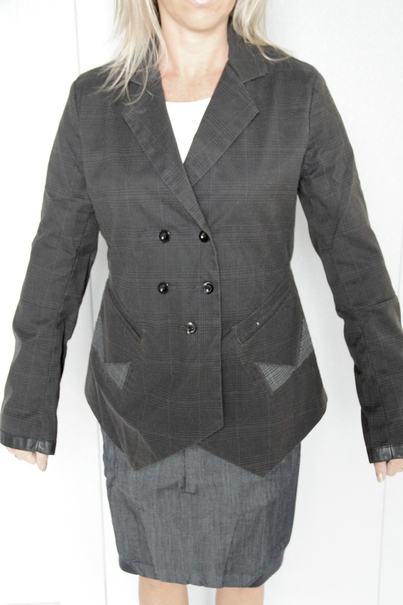 Veste Plastron Bleue GIRBAUD - Taille M, Neuf Avec étiquettes - Style Britchick