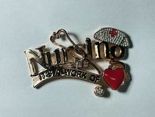 PIN FANTASY   NURSING IT?S A WORK OF LOVE GOLD DIMOND LOGO