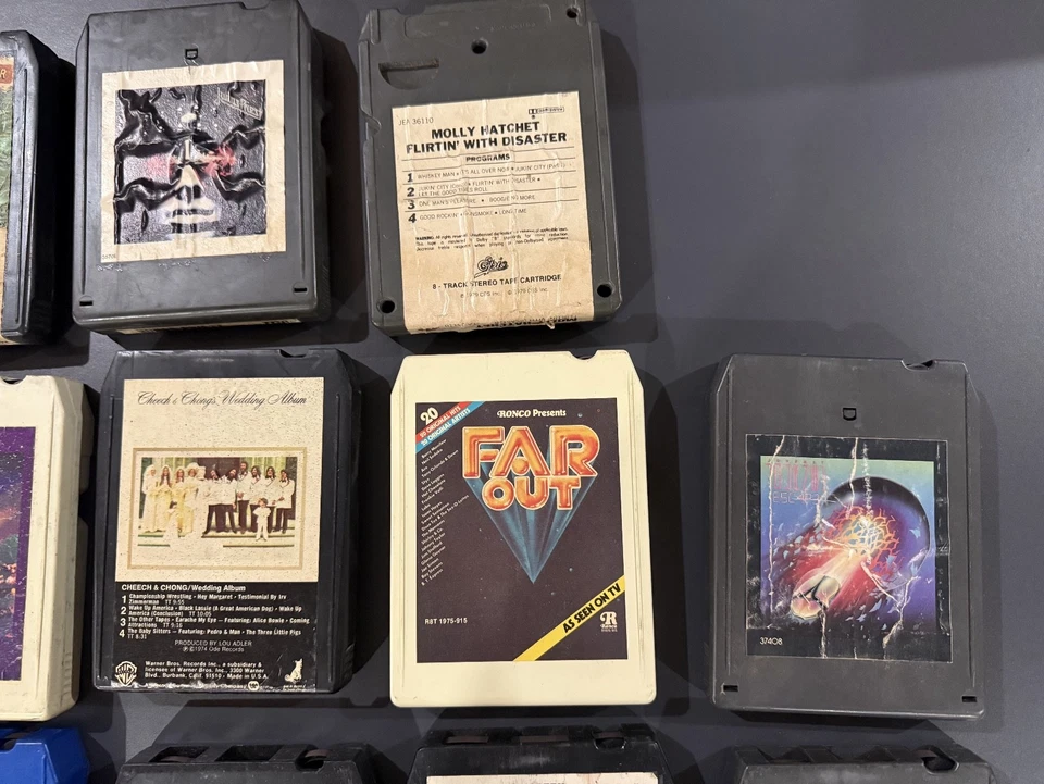 Lot of 27 Rock 8 Tracks - AC/DC KISS VAN HALEN, ROLLING STONES THE POLICE +MORE Foto 3 de 4