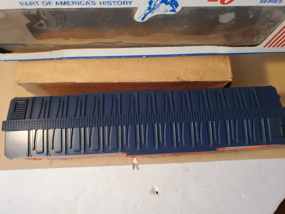 Vintage 1975 Lionel 6-7610 State of Virginia Single Door Box Car EX OB - Image 4 of 4