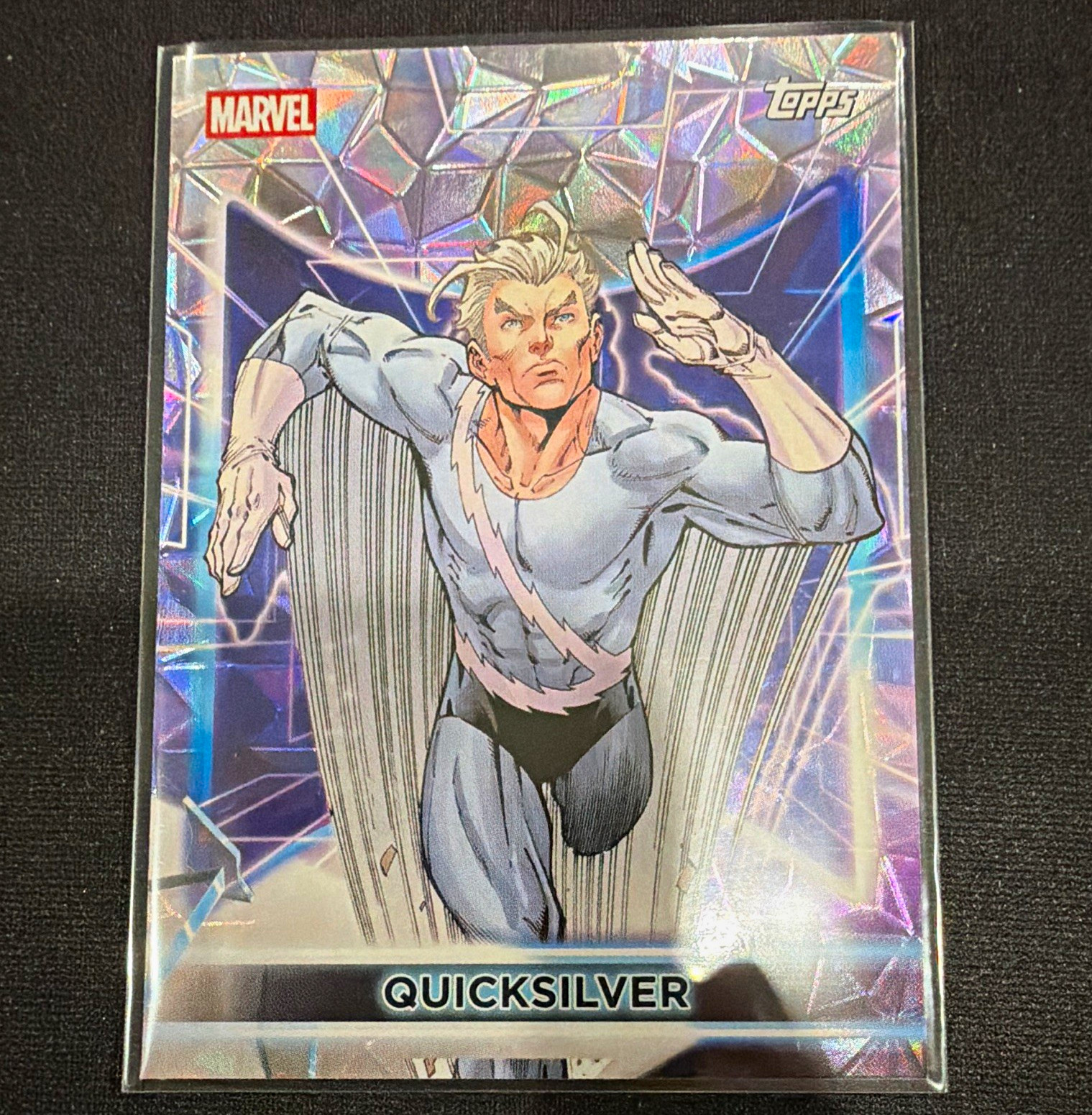 Topps 2026 Marvel Neon Quicksilver Hologram #11 Diamante Parallel Refractor