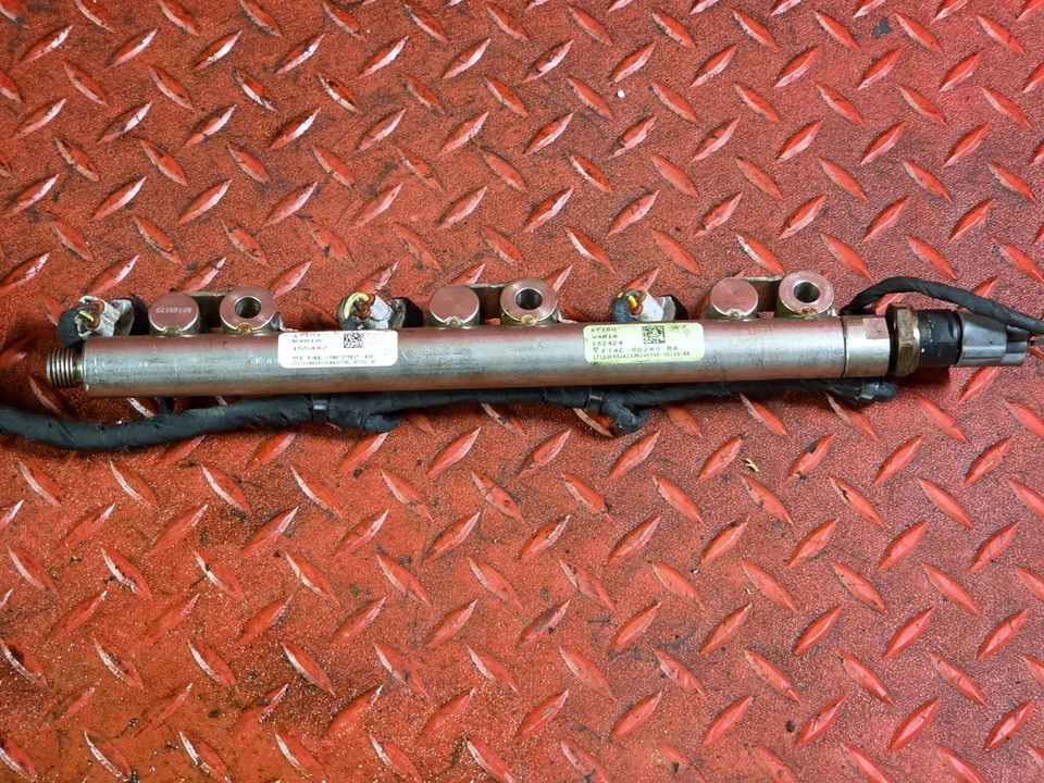 Riel de combustible izquierdo 2015-2020 con arnés para Ford Fusion Lincoln MKX NOTE Foto 2 de 4