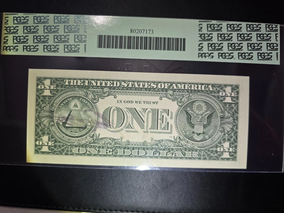 Fr 1933 F 2006 $1 Low serial courtesy Autograph Peter Treglie - Image 3 of 4