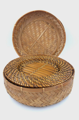 SET 4 Wicker Rattan Woven Chargers Plate Holders Boho Table Decor in Org Holder