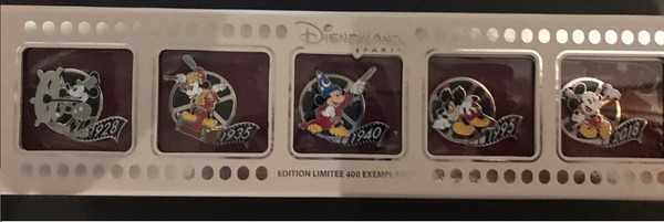 Disneyland Paris Set 5 pins 90 Birthday Surprise 400 U.