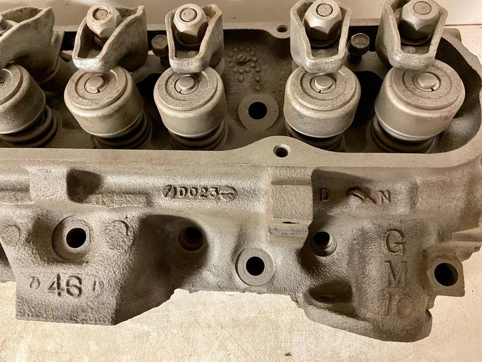 Pontiac 350 V8 1973 1974 # 46 culata 1121 Foto 4 de 4