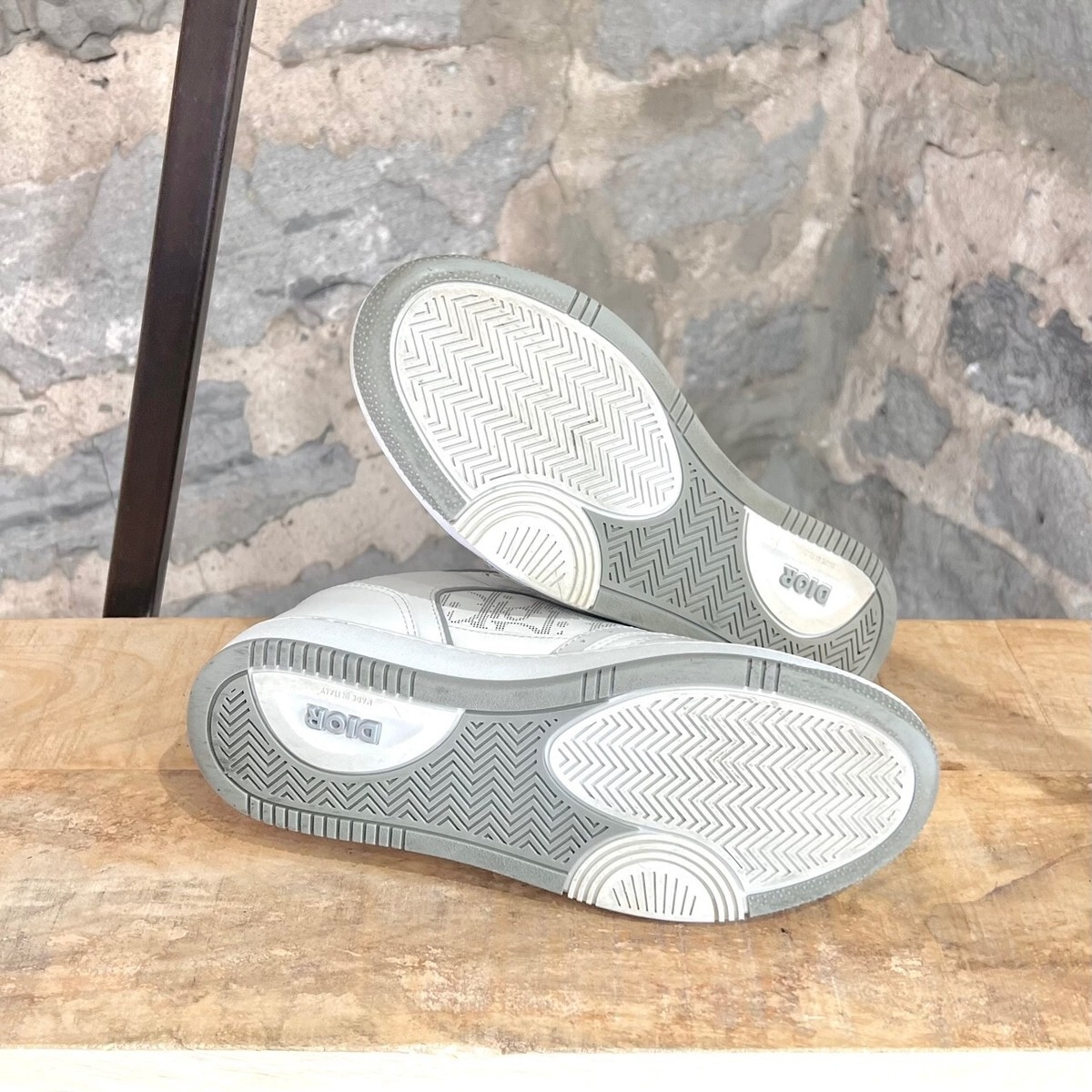 Dior B27 White Grey Oblique Leather Low Top Sneakers - 40 IT - 7