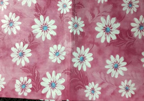 Thin Tablecloth Vinyl Flannel Back, 52"X90" Oblong (6-8 ppl) FLOWERS ON PINK, BH - 第 1/8 張圖片