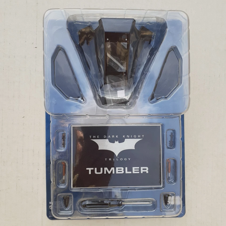 BATMAN TUMBLER BATMOBILE 1/8 THE DARK KNIGHT  HACHETTE 2022 EDICOLA  - Immagine 4 di 4