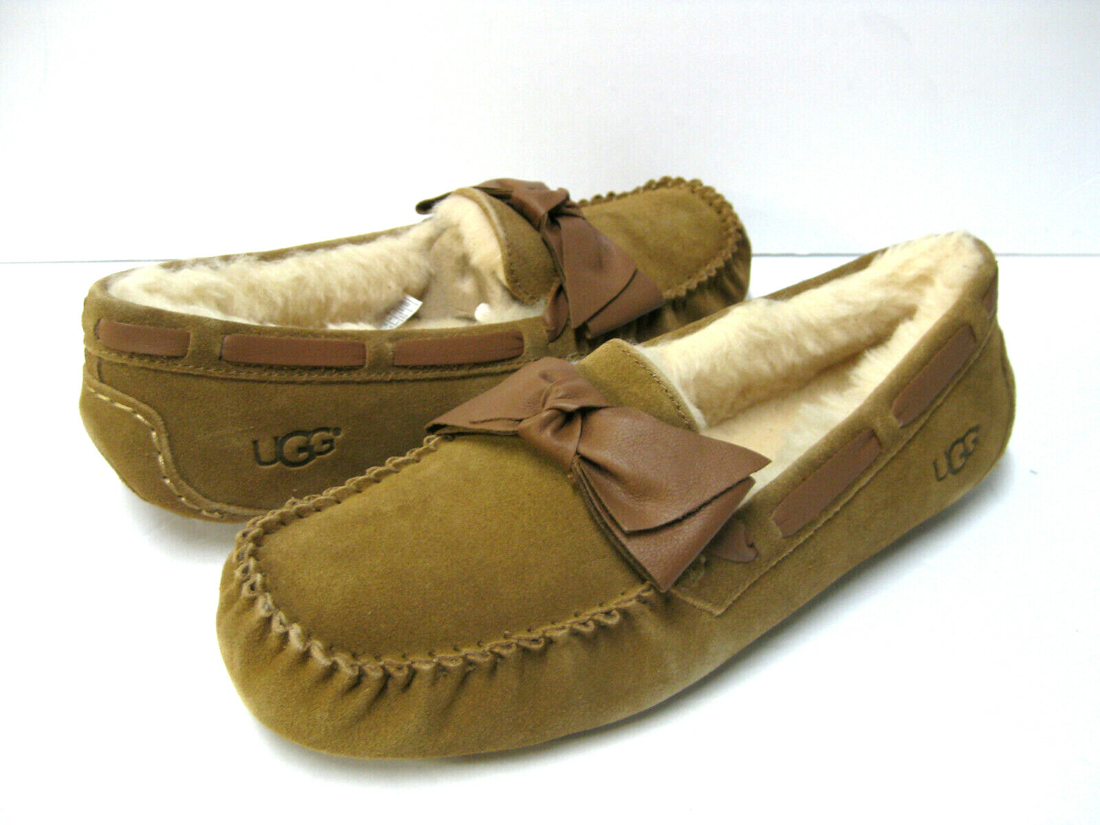UGG DAKOTA LEATHER BOW WOMEN SLIPPER 