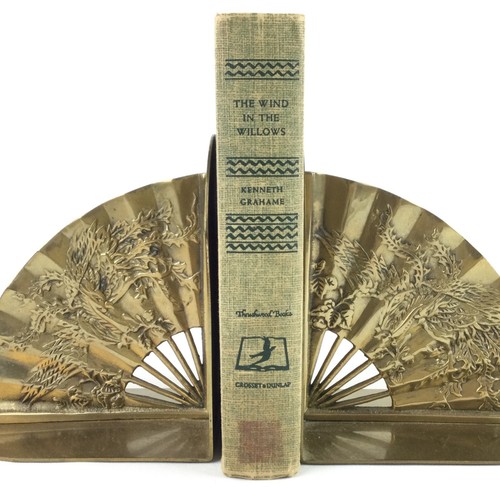 THE WIND IN THE WILLOWS by Kenneth Grahame (1913) Thrushwood Hardcover