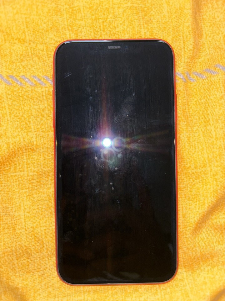 Apple iPhone 11 (PRODUCT) RED 128GB Unlocked Grade B [‼️READ DESC