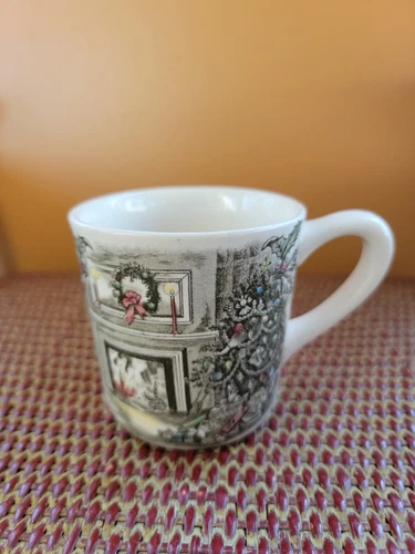 Johnson Brothers Merry Christmas Mug ENGLAND 8 oz 3.25 ins Tall ~ VINTAGE 