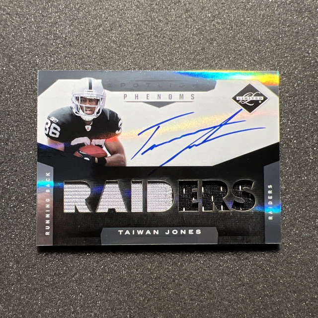 2011 Limited TAIWAN JONES #233 Rookie PATCH AUTO /25 SPOTLIGHT PHENOMS - RAIDERS