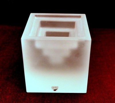 Orrefors Manhattan - Kerzenhalter - Objekt - Deko / Glas matt / 10 x 10 x 10 cm