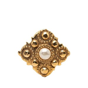 Authentic Chanel Vintage Diamond Shape Brooch Gold Plated Fake Pearl