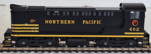 Stewart 4716 Northern Pacific NP 402 Baldwin VO-1000, nuevo stock antiguo | Condition: New