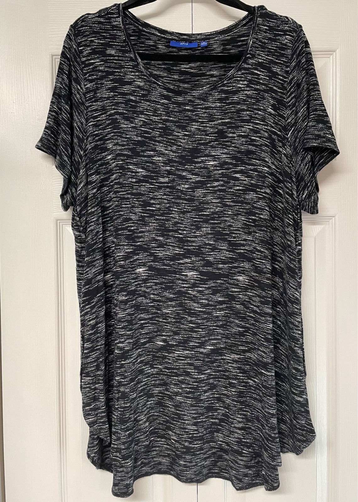 Apt 9 SZ 1X Women’s Black & White Short Sleeve Tunic Top FREE SHIPPING!