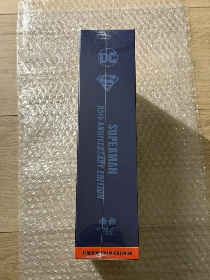 McFarlane Superman 85 Aniversario Etiqueta Dorada 2023 SDCC Exclusivo Nuevo Foto 3 de 4