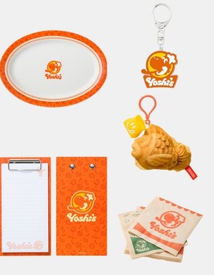 Set of 5 Nintendo Yoshi's Plate, Mascot,Yoshi Keychain, goods