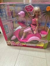 Barbie Glam Scooter X5448 Mattel 2011 Blonde Scooter Barbie NIB