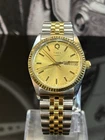 Vintage Men’s Two Tone Timex Q Quartz Watch. Runs Great Keeps Time