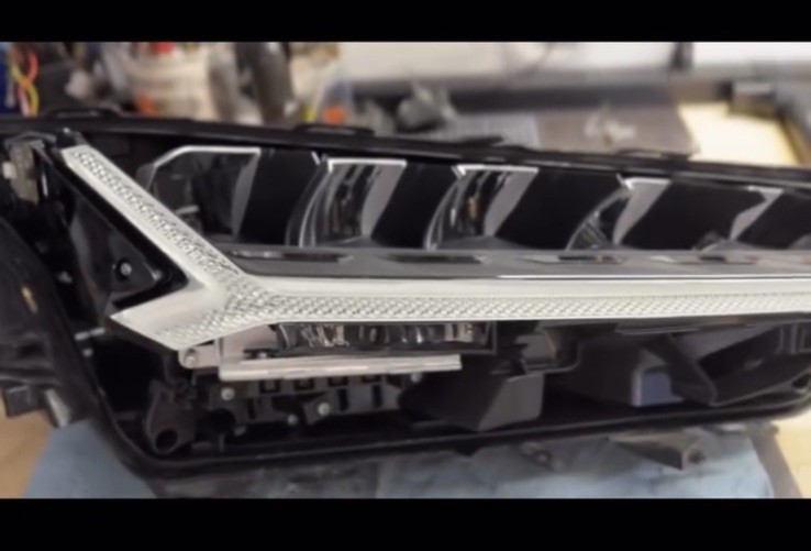 2018-2024 Lamborghini Urus Right Left Headlight ( DRL Repair Service )