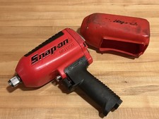 Snap-on Tools | MG1250 3/4" Dr. Pneumatic Impact Wrench + Boot (Red)
