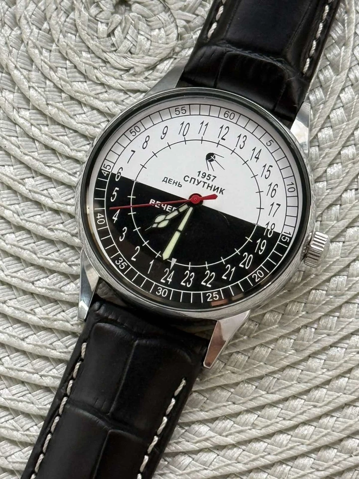 Reloj De Colección Raketa 24h Mecánico Muñeca Hombres URSS Soviética Día Polar Ruso Raro Foto 3 de 4