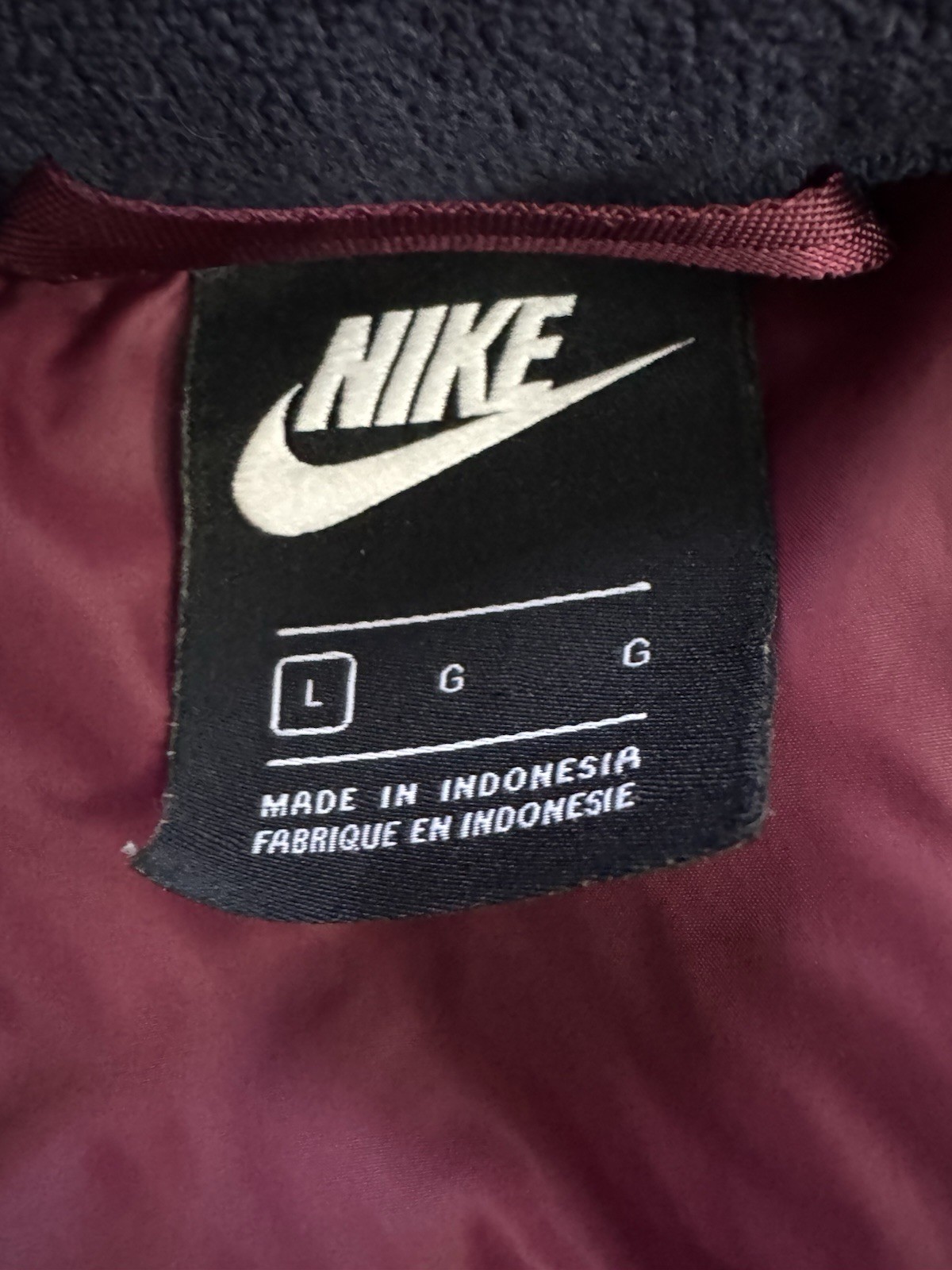 Nike Shield Down Wind Runner Puffer Full Zip Vest… - image 3