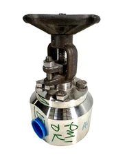 Flowserve VOGT Inconel 625 Gate Valve 3/4" NPT x SW Ends Class 800 (2000 WOG)
