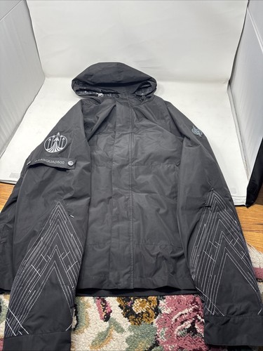 Destiny 2 Jacke Herren L schwarz Bungie Rewards Vault of Glass Raid 2021 Kapuze - Bild 1 von 9