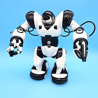 ROBOSAPIEN Radio Shack White Black 14
