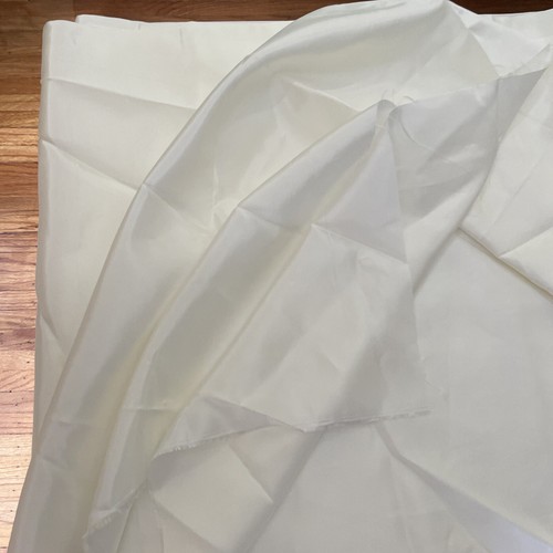 Satin Fabric Cream White 4 1/2 Yards x 46 Inches - Picture 3 of 5
