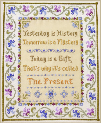 The Present Sampler - komplettes Kreuzstichset auf 14 Aida mit FARBKARTE
