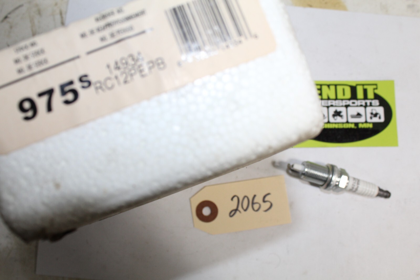 99	Champion	Double Platinum Spark Plug	RC12PEPB / 975S