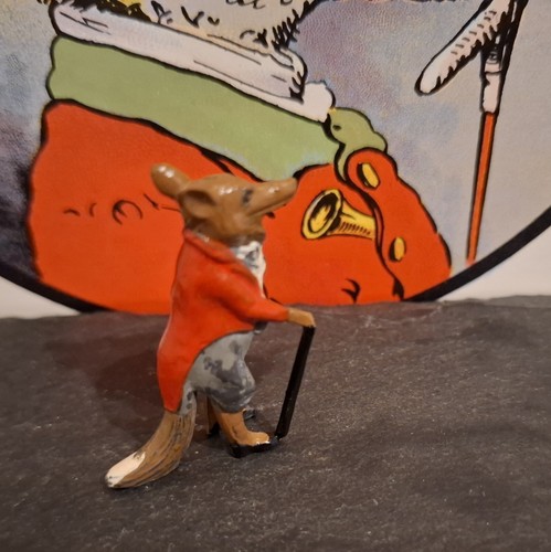 Of foxhunting interest, a lead toy in the form of an anthropomorphic Silas fox.