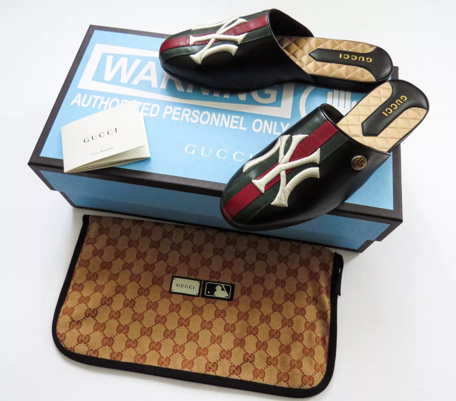 Chaussures pantoufles à glissière GUCCI cuir noir New York Yankees 9,5 US 42,5 EU 8,5 UK