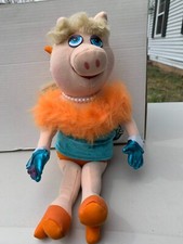 MUPPETS JIM HENSON MISS PIGGY PLUSH NEW WITH TAGS
